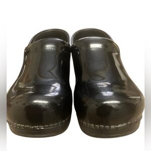 Dansko CLOGS Patent Leather Black Slip On Professional Womens  Eu 40 US 9.5 / 10